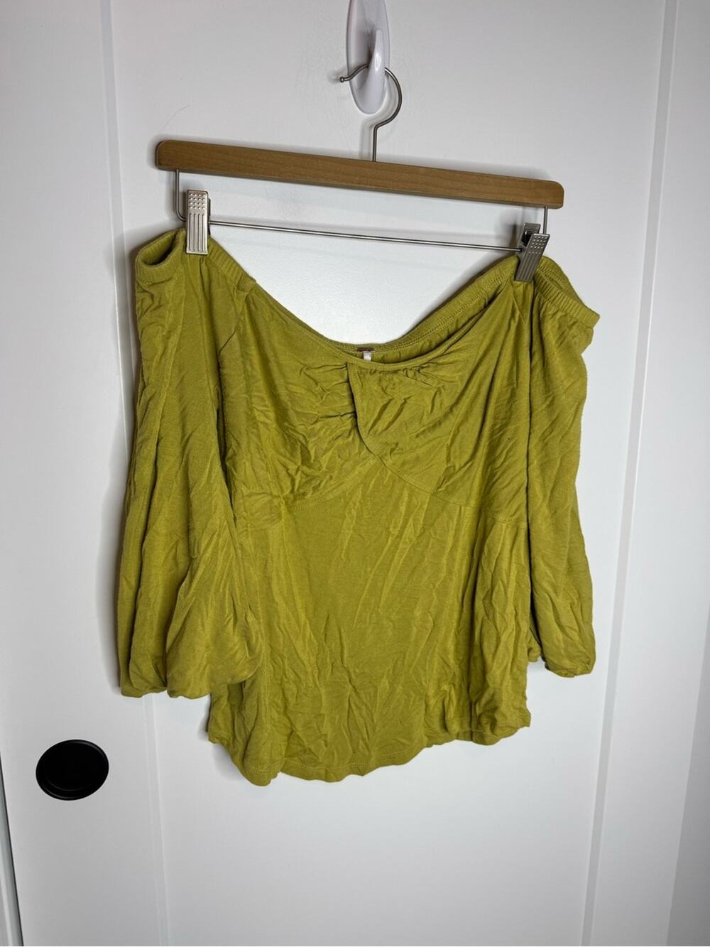 Free People Chartreuse Stretchy Knit Wide Sleeve Blouse Top Size XL